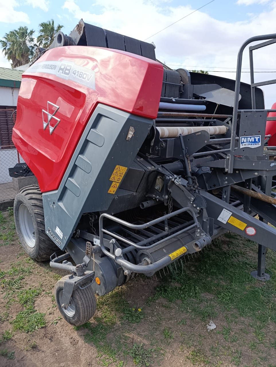 ROTOENFARDADORA MASSEY FERGUSON 4180 V